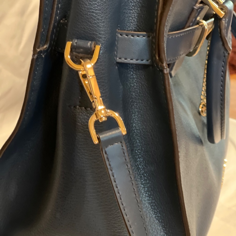 MICHAEL KORS HAMILTON MED SATCHEL- NAVY - Picture 6 of 15